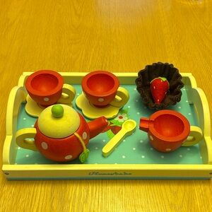Le Toy Van Honeycake Wooden Strawberry Play Tea Set